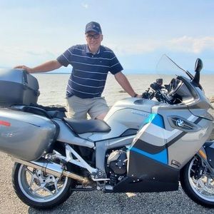 Meet your Posher, Simon